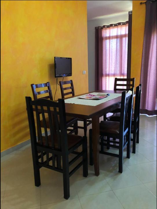 Rainbow Holiday Apartments Vlore Ngoại thất bức ảnh