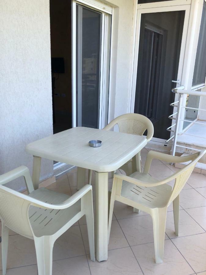 Rainbow Holiday Apartments Vlore Ngoại thất bức ảnh